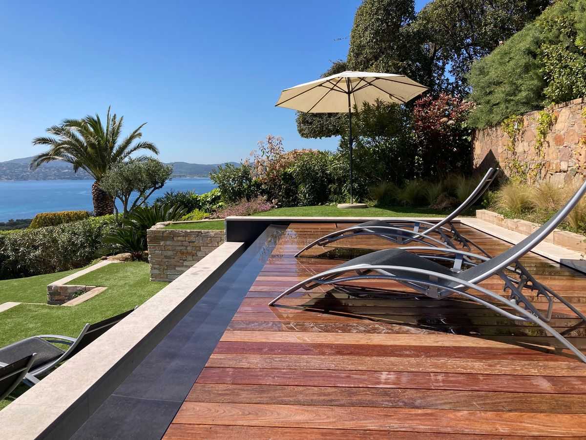 Piscine fond mobile