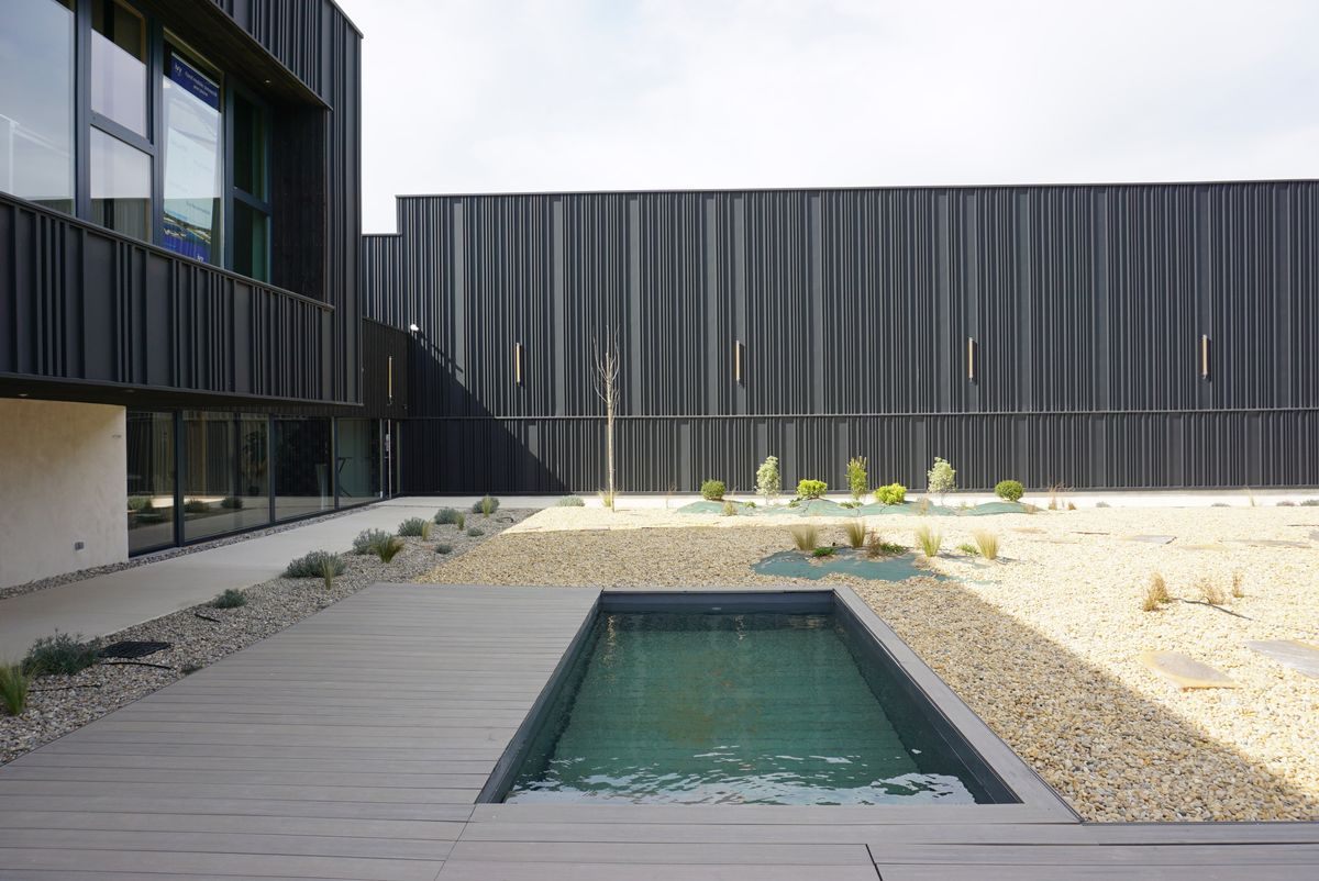Pisciny 10